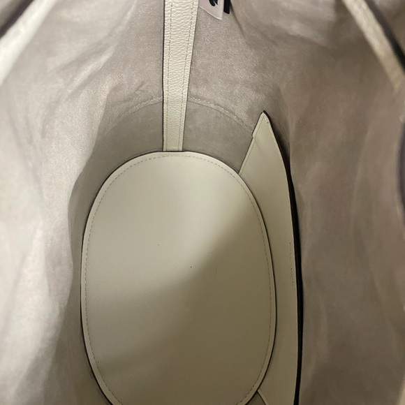 Kate Spade Bucket Purse - Picture 8 of 12